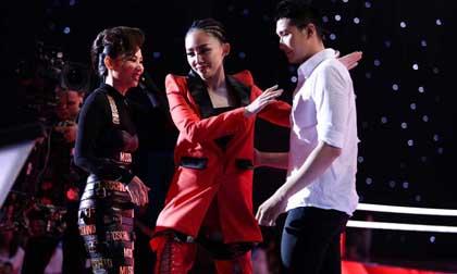 The Voice 2017: Tóc Tiên chứng minh 'liều lĩnh có lý trí' khi cứu 'soái ca' team Thu Minh