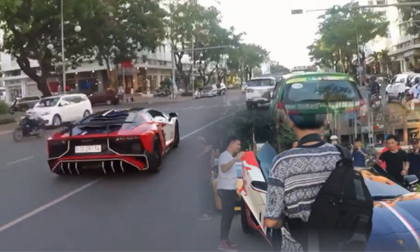 Cường Đô La lái siêu xe Lamborghini 35 tỷ của Minh Nhựa như bay trên phố Sài Gòn