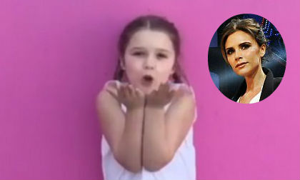 Harper khoe giọng hát siêu đáng yêu dành tặng sinh nhật mẹ Victoria