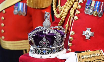 Chiêm ngưỡng những bảo vật vô giá của Hoàng gia Anh