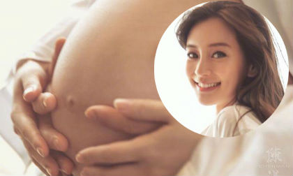 Tiết lộ đầy bất ngờ về bộ ảnh bầu trước giờ lên bàn đẻ của Angela Baby 