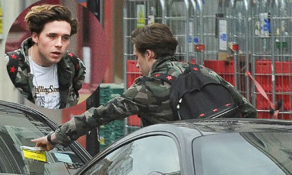 Brooklyn bị phạt đỗ xe sai quy định ngay trong ngày sinh nhật của bố David Beckham