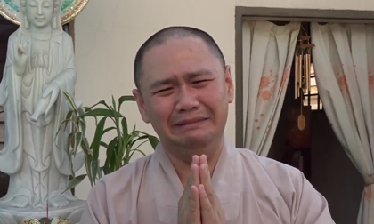 Minh Béo khóc lóc, xin lỗi, lại chiêu PR dỏm cho sân khấu hết thời?