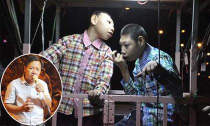 Cảm động người cha đơn thân chở hai con bại não trong lồng sắt mưu sinh khắp Sài Gòn