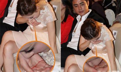 Những sự cố để đời trên sân khấu của sao châu Á