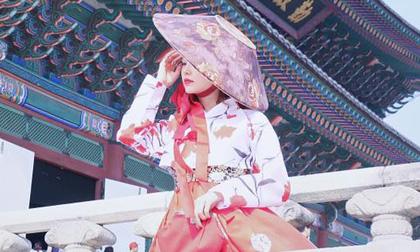 Minh Hằng xinh đẹp như mỹ nhân bước ra từ trong tranh