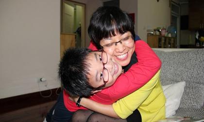 MC Thảo Vân lên tiếng khi bị mắng ki bo, cho con trai ít tiền