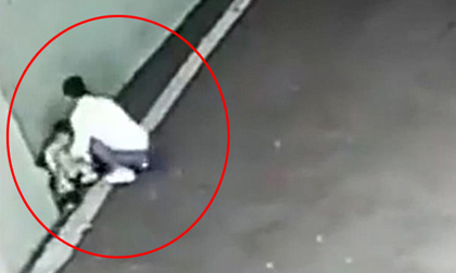 Phẫn nộ: Bà mẹ nhẫn tâm vứt bỏ con nhỏ dưới hầm để xe