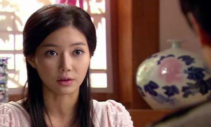 Nhờ một lần xin mật khẩu wifi hàng xóm, tôi mới biết được sự thật về anh chồng 'lành như đất' của mình