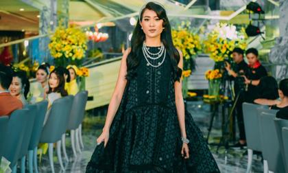 Đảm nhận vai trò vedette, Lệ Hằng đầy kiêu kỳ, cuốn hút