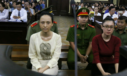 Vụ hoa hậu Phương Nga: Bí ẩn Mai Phương và điều tra viên bị tố