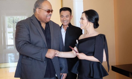 Hoa hậu Kristine Thảo Lâm 'dậy sóng' khi lên bìa Hollywood Weekly Magazine