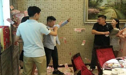 Cắn răng chấp nhận tiền thách cưới của nhà gái nhưng hành động của mẹ người yêu hôm ăn hỏi khiến tôi bỏ về ngay