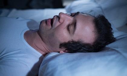 Ngáy cũng chia ra 2 loại, nếu đang bị loại ngáy nguy hiểm cần tới gặp bác sĩ ngay