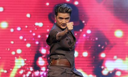 Đàm Vĩnh Hưng phản ứng dữ dội khi bị nói tai biến phải nằm một chỗ