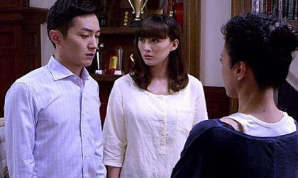 Bụng bầu vượt mặt vẫn bị mẹ chồng chửi 'Con gái mà không biết dọn dẹp nhà cửa thì lấy về để làm gái cao cấp dài hạn à?'