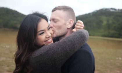 Phương Vy Idol tình tứ bên chồng Tây, âu yếm với con gái tại Đà Lạt