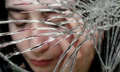 Những điềm báo cho biết gia đình bạn sắp vướng chuyện xui xẻo, đen đủi nên coi chừng