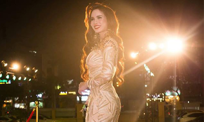 Hoa khôi Lý Thu Kiều bất ngờ nhận cúp Ấn tượng Ngôi sao Doanh nhân Việt 2017