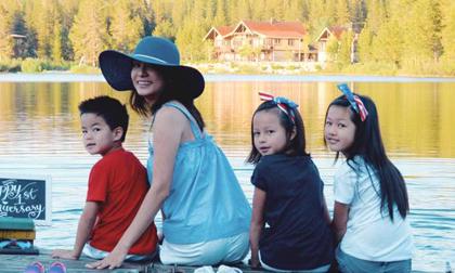 Ngọc Thúy tự hào vì các con may mắn hơn những đứa trẻ khác về điều này