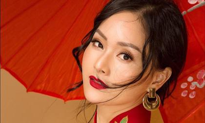 Lan Phương cuốn hút khi diện áo dài vẽ họa tiết hoa Nhật