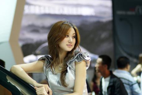 Mặc kệ người khác khổ thì khổ, những con giáp này SUNG SƯỚNG TRIỀN MIÊN, cứ hết tiền lại có