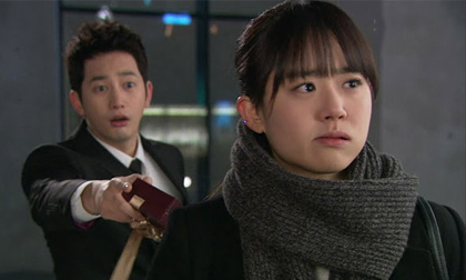 Tốn 5 triệu mua quà tặng đủ người nhà bạn trai, tôi hoang mang không biết nên yêu hay bỏ