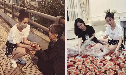 Angela Phương Trinh bị 'ném đá' vì đeo khẩu trang đi từ thiện