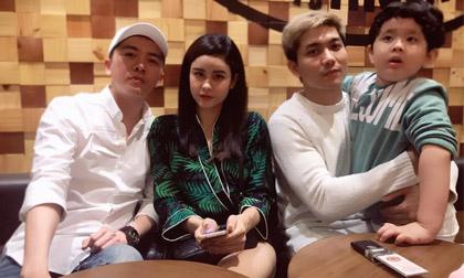 Sau tuyên bố đã chính thức ly hôn, Tim và Trương Quỳnh Anh lại thân thiết bên nhau