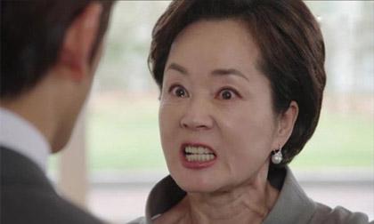 Đến chơi nhà thấy con trai có những biểu hiện lạ, theo dõi nhiều ngày để rồi phát hiện ra điều đáng sợ