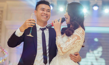 Cô vợ xinh như hoa hậu của hậu vệ Sông Lam Nghệ An 'gây sốt' cộng đồng mạng vì... hát quá hay