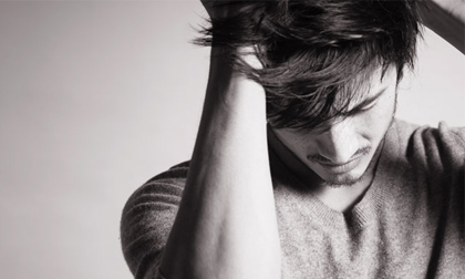 Viết đơn ly hôn, vợ đồng ý ký với 1 điều kiện, để rồi sau đó tôi đã phải quỳ xin em tha thứ