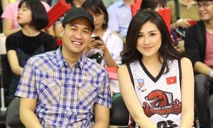 Sau khi đeo đồng hồ đôi và xem bóng rổ cùng nhau, Tú Anh và Phillip Nguyễn lại bí mật gặp gỡ?