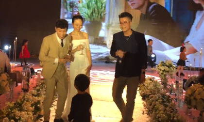 Đinh Mạnh Ninh hát ca khúc đầy ý nghĩa mừng đám cưới thành viên OPlus