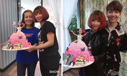Khởi My tình cảm bên mẹ chồng trong ngày sinh nhật