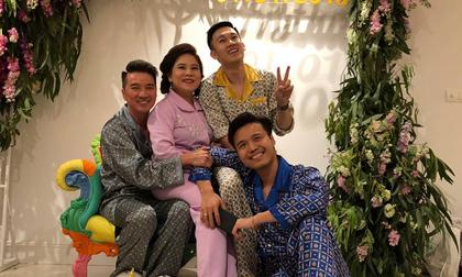 Đàm Vĩnh Hưng mặc đồ ngủ đến dự sinh nhật Dương Triệu Vũ