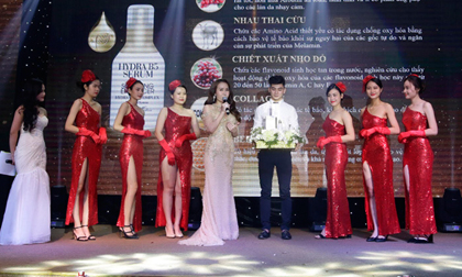 Mỹ Tâm quẩy cực sung cùng dàn hot girl tại Đà Nẵng