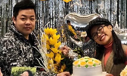 Phương Mỹ Chi tổ chức sinh nhật bên cha nuôi Quang Lê và gia đình