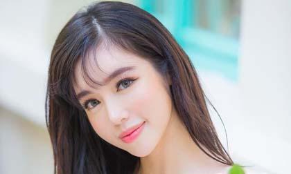 Elly Trần khoe nhan sắc xinh đẹp như 'công chúa' khi diện đầm trắng