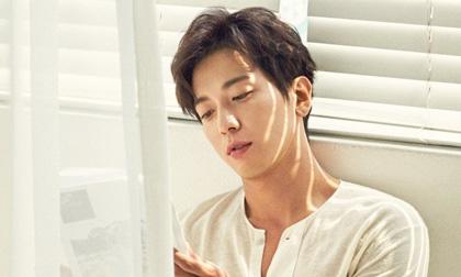 Yonghwa (CNBLUE) bị cảnh sát điều tra vì dính vào lùm xùm gian lận cao học
