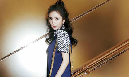 Chỉ tặng quà tất niên thôi mà Dương Mịch lại bị 'tố' thủ đoạn, dã tâm thế này