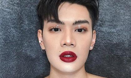 Đâu chỉ phái nữ, Đào Bá Lộc cũng mạnh dạn đánh màu son đỏ đậm