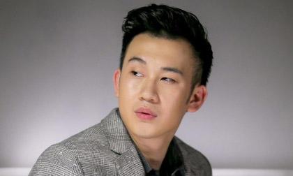 Bị fan nữ sàm sỡ chỗ nhạy cảm khi đang biểu diễn trên sân khấu, Dương Triệu Vũ bức xúc dọa kiện