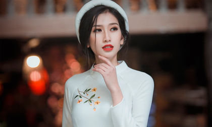 Hết lả lơi, 'Thị Mầu làng Đông' vẫn không thôi khiến mày râu quyến luyến