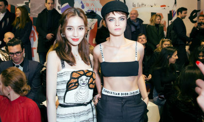 Angelababy đọ sắc cùng dàn sao thế giới tại show diễn thời trang Dior