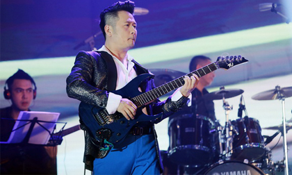 Bằng Kiều 'tắt tiếng' vẫn diễn cực sung trong đêm nhạc