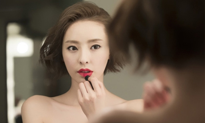 Tướng đàn bà lăng nhăng, khó kiểm soát cảm xúc yêu đương khiến đàn ông một đời đau khổ
