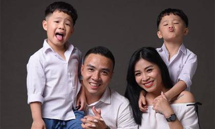 MC Nguyễn Hoàng Linh chụp ảnh cùng 'những người đàn ông' quan trọng nhất cuộc đời mình