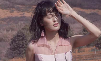 Hạ Vi đẹp sương khói trong mùa hoa oải hương