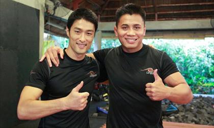 Johnny Trí Nguyễn nói về ngoại hình già nua và việc người bạn Cung Lê thách đấu võ sư Flores vì mình